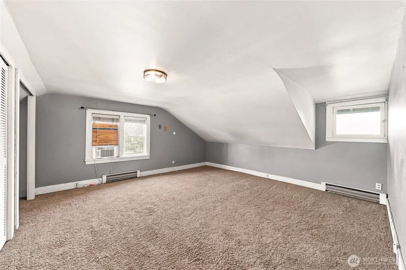 Property photo for 400 Cedar Avenue S, Renton photo 17