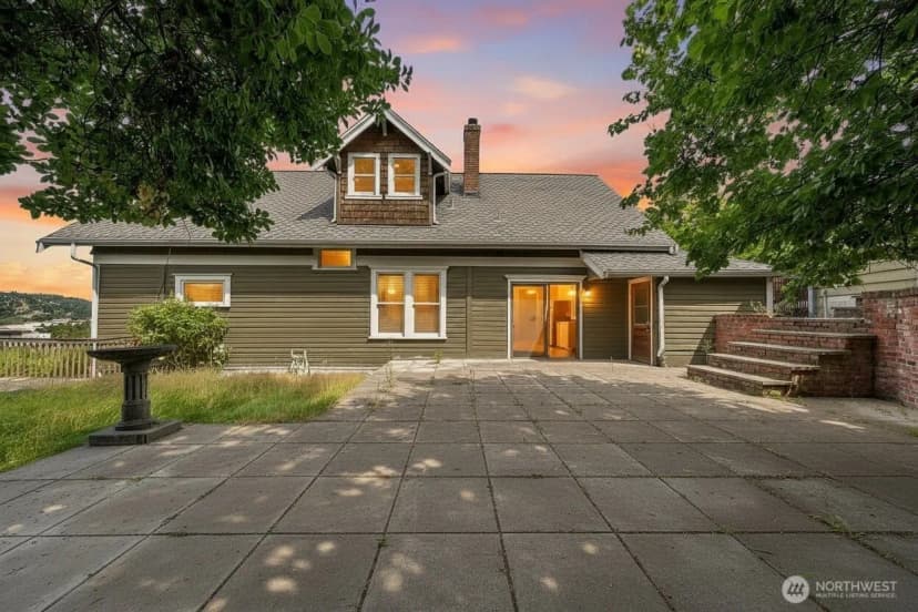 Property photo for 400 Cedar Avenue S, Renton photo 31