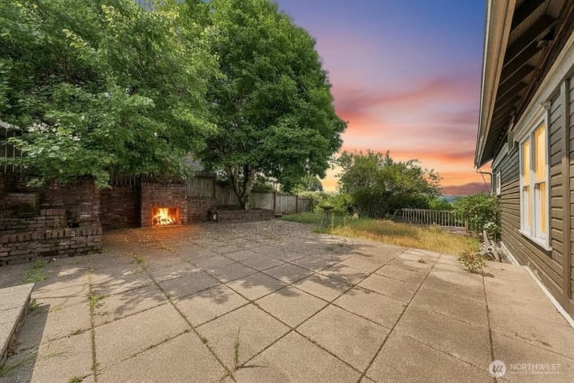 Property photo for 400 Cedar Avenue S, Renton photo 31