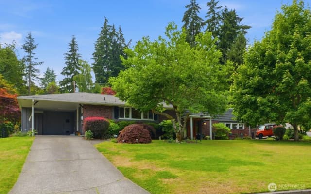 Property photo for 1024 Daniels Drive, Fircrest photo 2