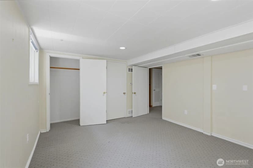 Property photo for 1024 Daniels Drive, Fircrest photo 30