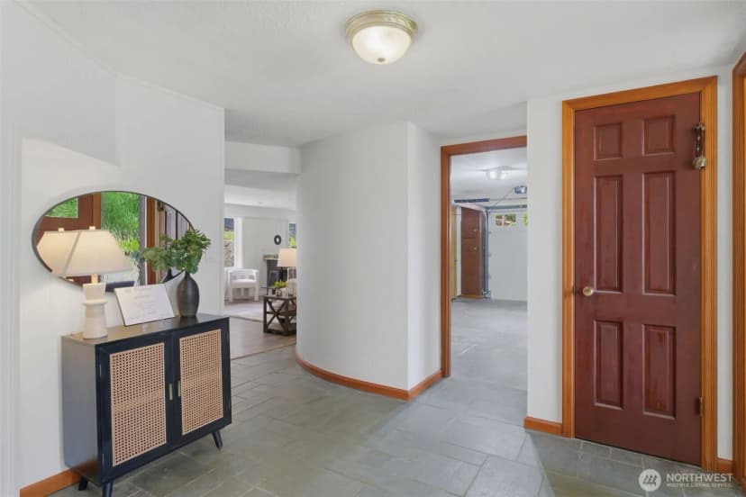 Property photo for 1024 Daniels Drive, Fircrest photo 4