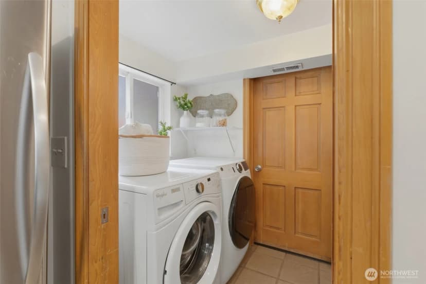 Property photo for 1024 Daniels Drive, Fircrest photo 26
