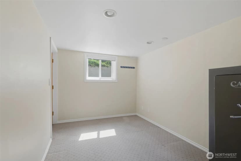 Property photo for 1024 Daniels Drive, Fircrest photo 31