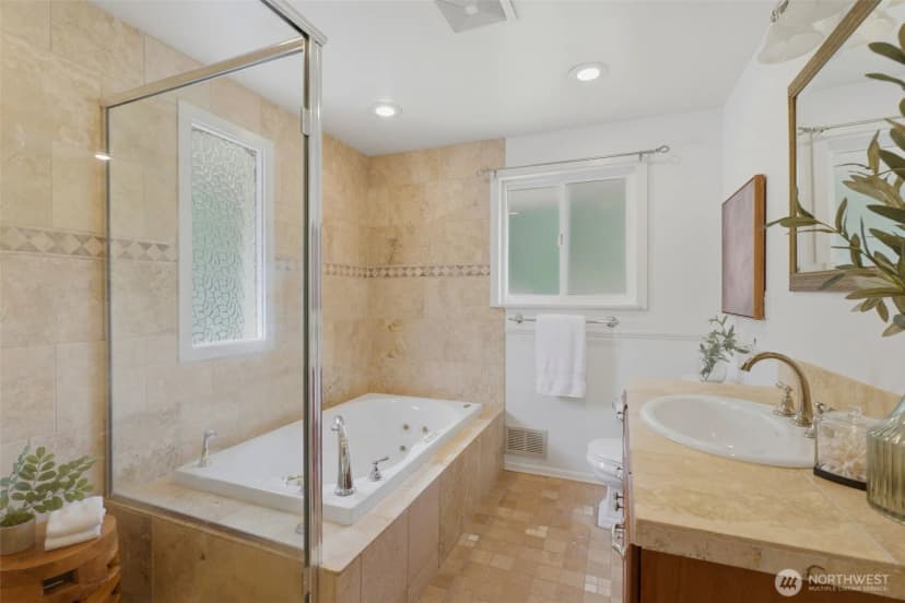 Property photo for 1024 Daniels Drive, Fircrest photo 16