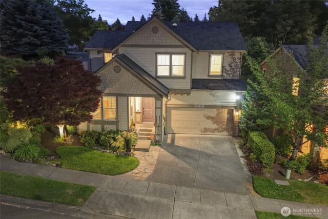 Property photo for 20905 12th Avenue W, Lynnwood photo 2