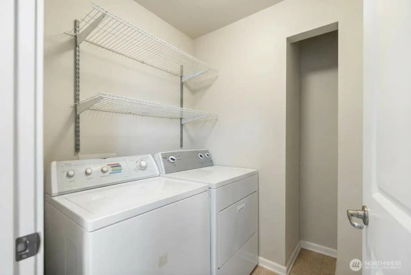 Property photo for 17252 Ne 119th Way, Redmond photo 25