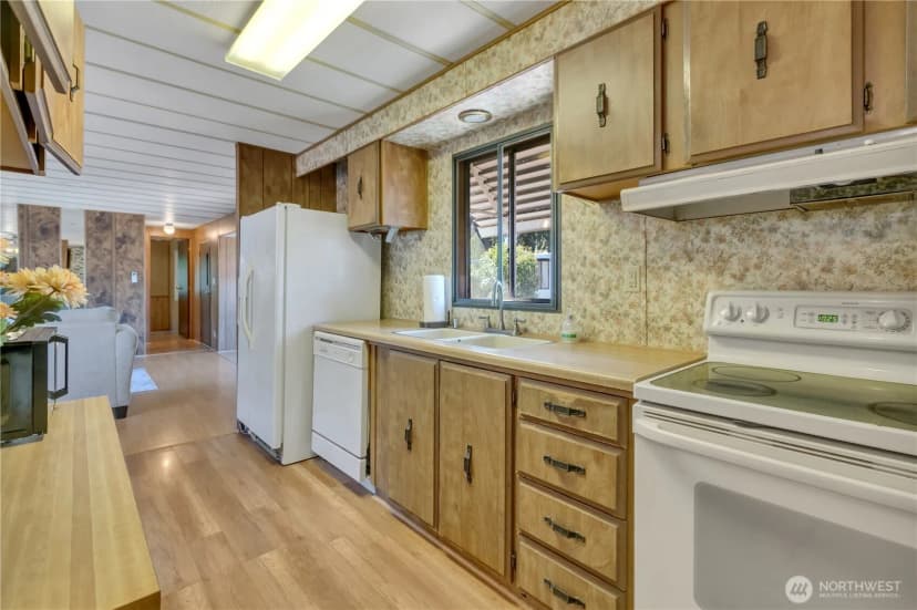 Property photo for 4707 Black Lake Belmore Road Sw #41, Olympia photo 13