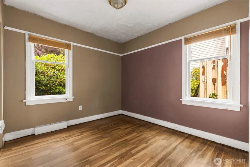 Property photo for 1024 S Director Street, Seattle photo 11