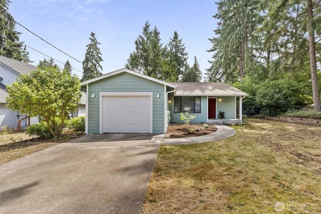 Property photo for 5006 Marian Drive Ne, Olympia photo 2