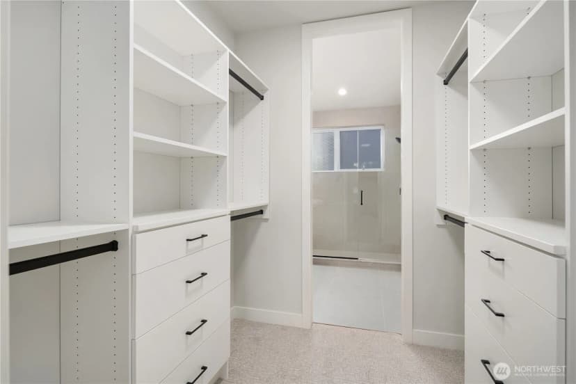 Property photo for 106 29th Avenue E, Seattle photo 12