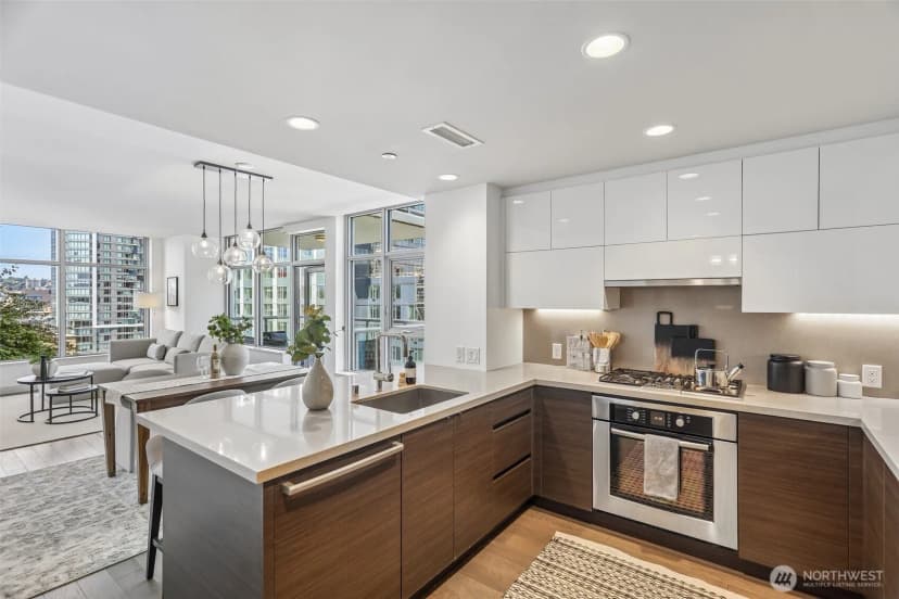 Property photo for 588 Bell Street #1102, Seattle photo 9