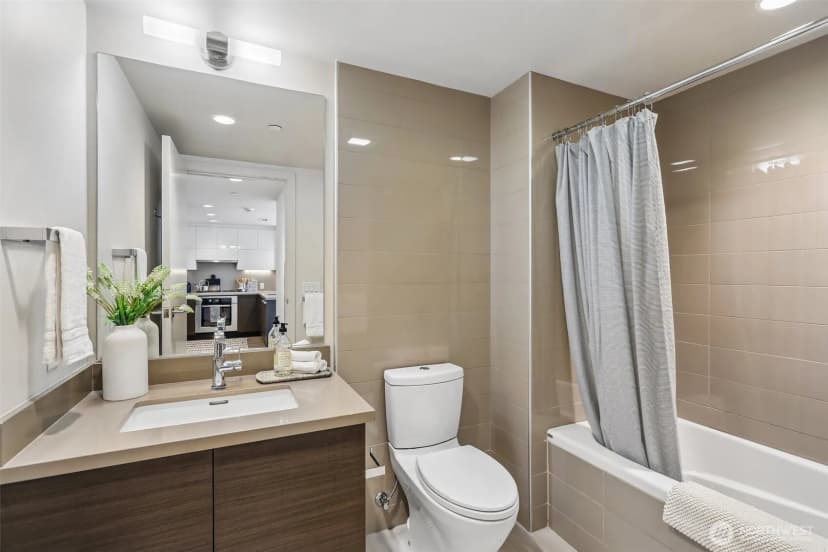 Property photo for 588 Bell Street #1102, Seattle photo 13