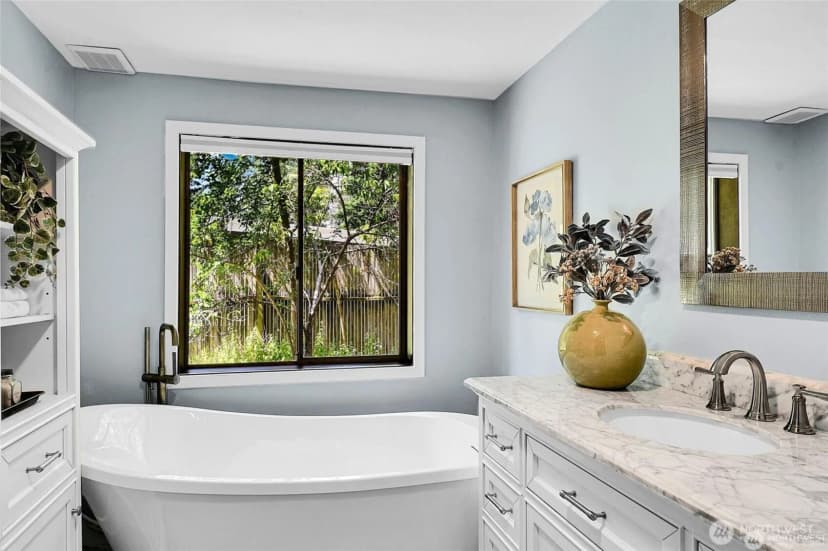 Property photo for 3730 Ne 194th Street, Lake Forest Park photo 19