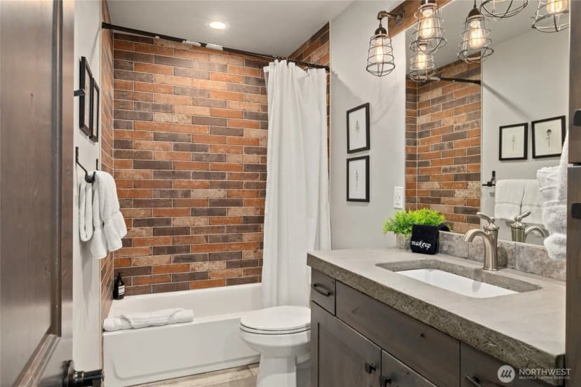 Property photo for 570 Paintbrush Lane, Ronald photo 20
