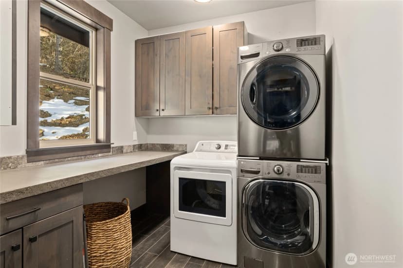 Property photo for 570 Paintbrush Lane, Ronald photo 25