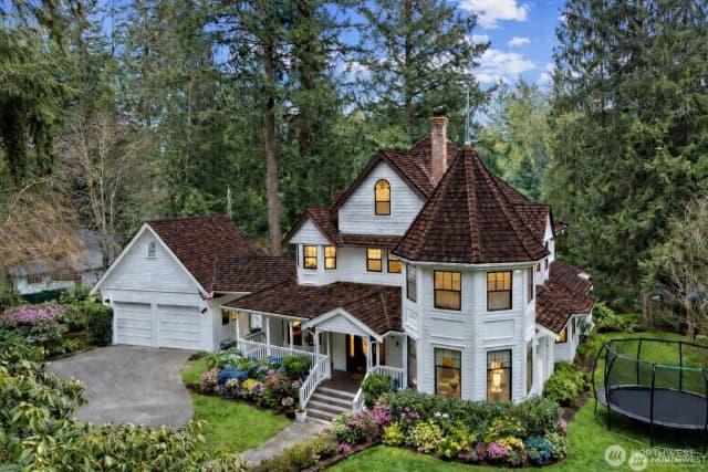 Property photo for 19524 230th Avenue Ne, Woodinville photo 3
