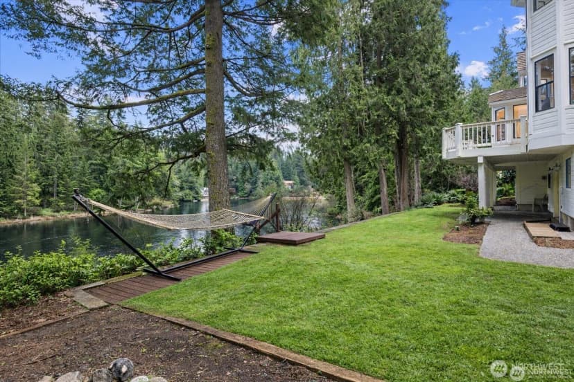 Property photo for 19524 230th Avenue Ne, Woodinville photo 31