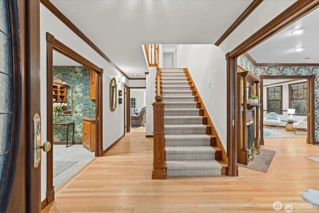 Property photo for 19524 230th Avenue Ne, Woodinville photo 5