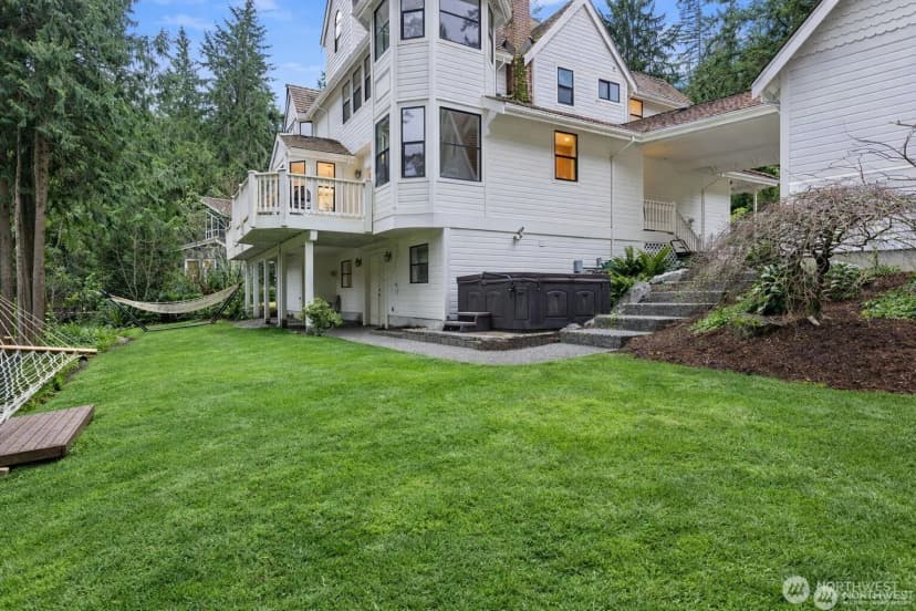 Property photo for 19524 230th Avenue Ne, Woodinville photo 32