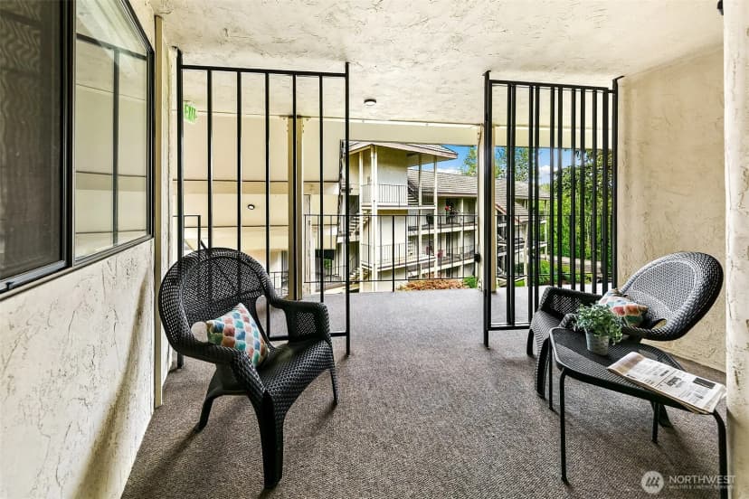 Property photo for 16929 Inglewood Road Ne #c302, Kenmore photo 24