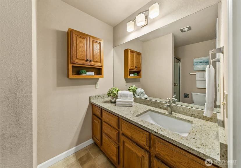 Property photo for 16929 Inglewood Road Ne #c302, Kenmore photo 17