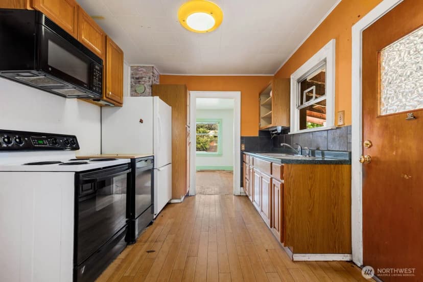 Property photo for 4317 Sw Charlestown Street, Seattle photo 9
