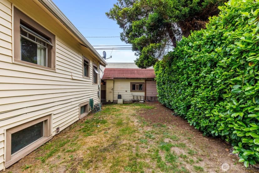 Property photo for 4317 Sw Charlestown Street, Seattle photo 4