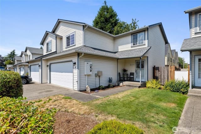 Property photo for 808 13th Street Se #e, Puyallup