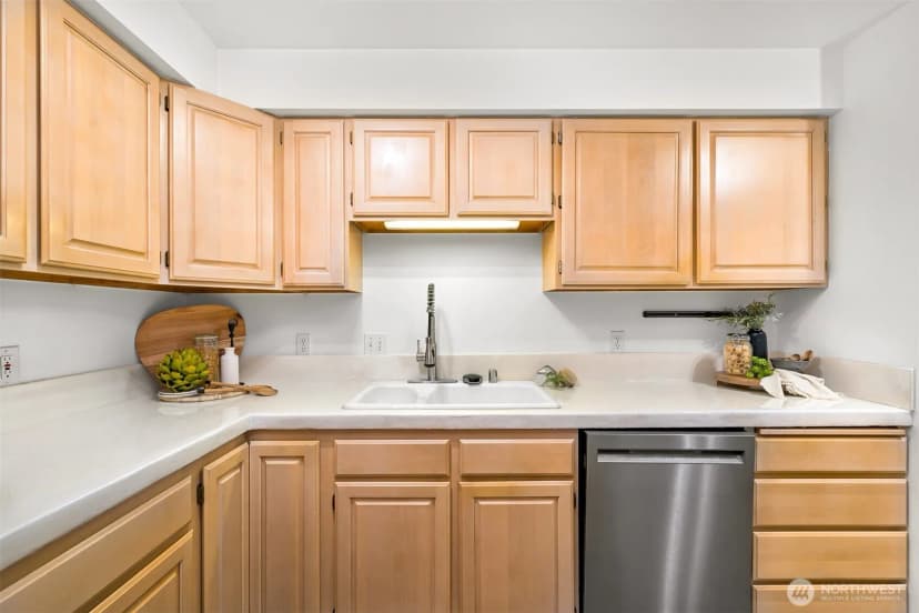 Property photo for 705 N State Street #202, Bellingham photo 11