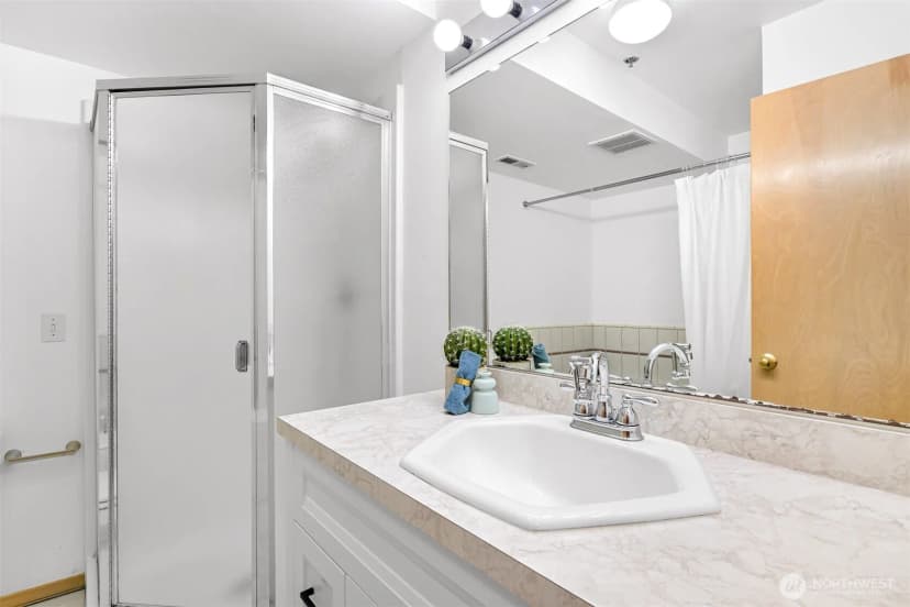 Property photo for 705 N State Street #202, Bellingham photo 20
