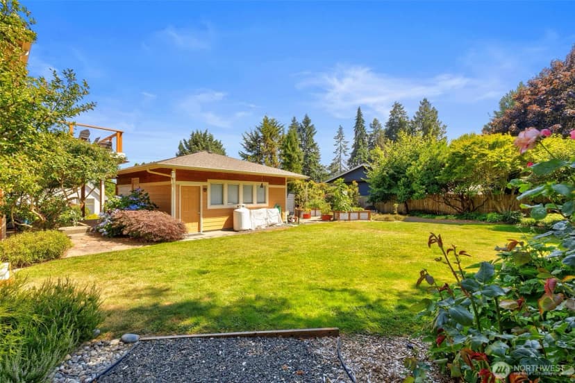 Property photo for 19061 Harris Avenue Ne, Suquamish photo 36