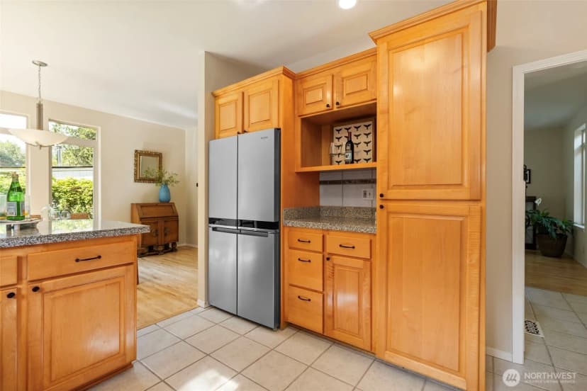 Property photo for 19061 Harris Avenue Ne, Suquamish photo 18