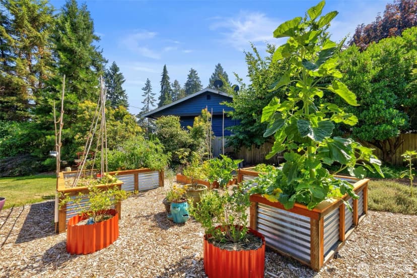 Property photo for 19061 Harris Avenue Ne, Suquamish photo 39
