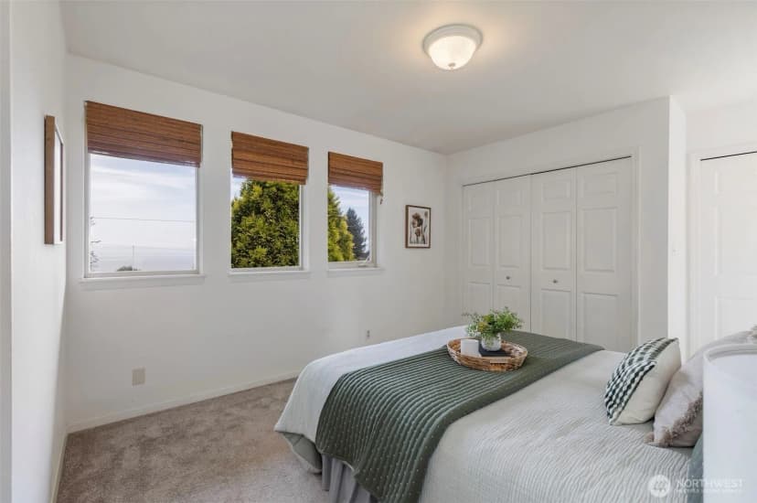 Property photo for 19061 Harris Avenue Ne, Suquamish photo 19