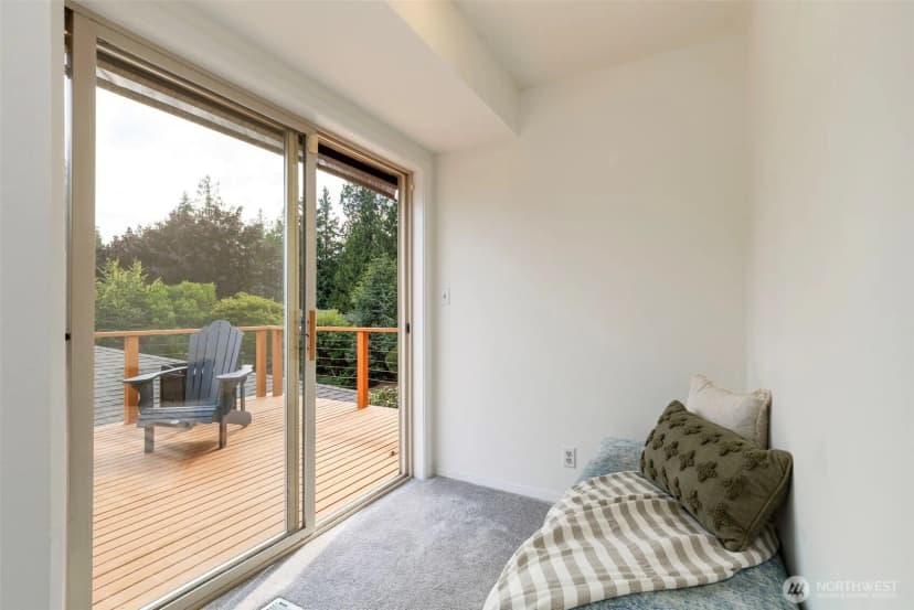 Property photo for 19061 Harris Avenue Ne, Suquamish photo 22