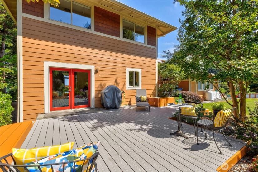 Property photo for 19061 Harris Avenue Ne, Suquamish photo 34