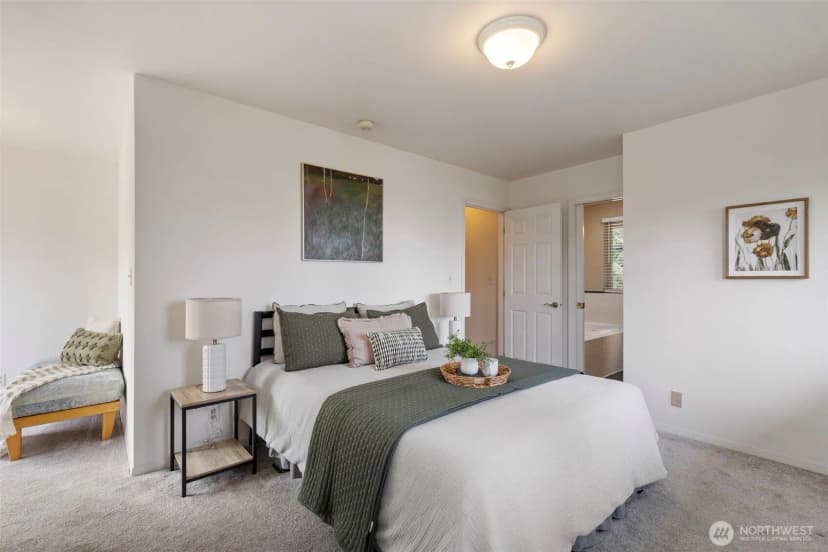 Property photo for 19061 Harris Avenue Ne, Suquamish photo 21