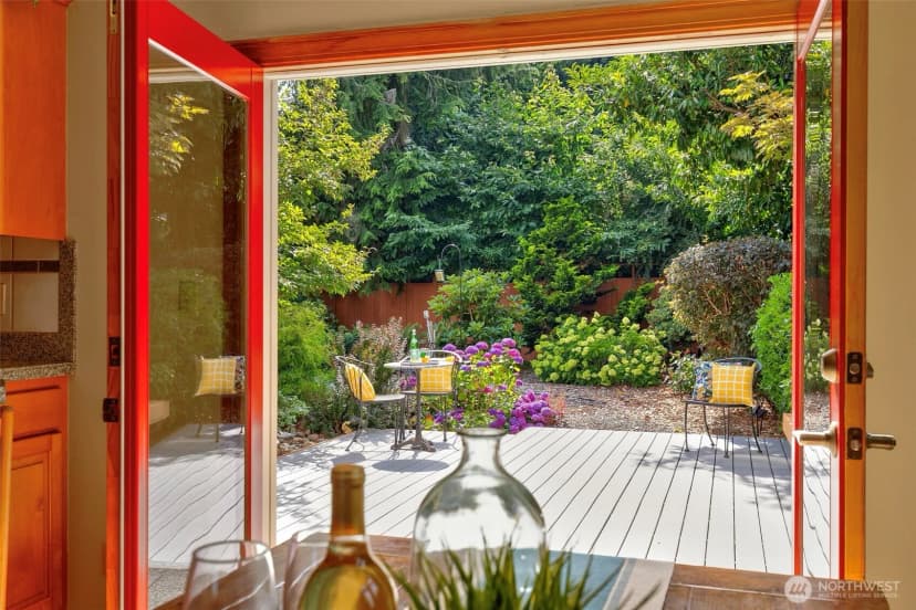Property photo for 19061 Harris Avenue Ne, Suquamish photo 30