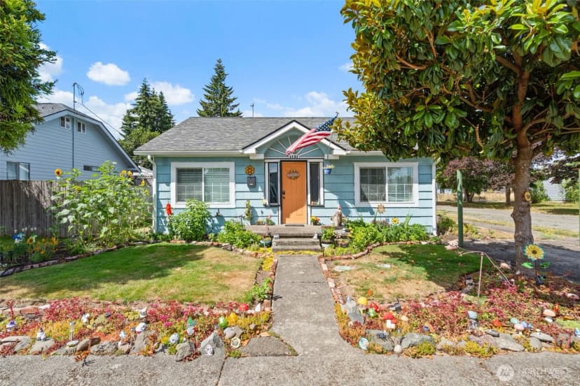 Property photo for 1131 J Street, Centralia
