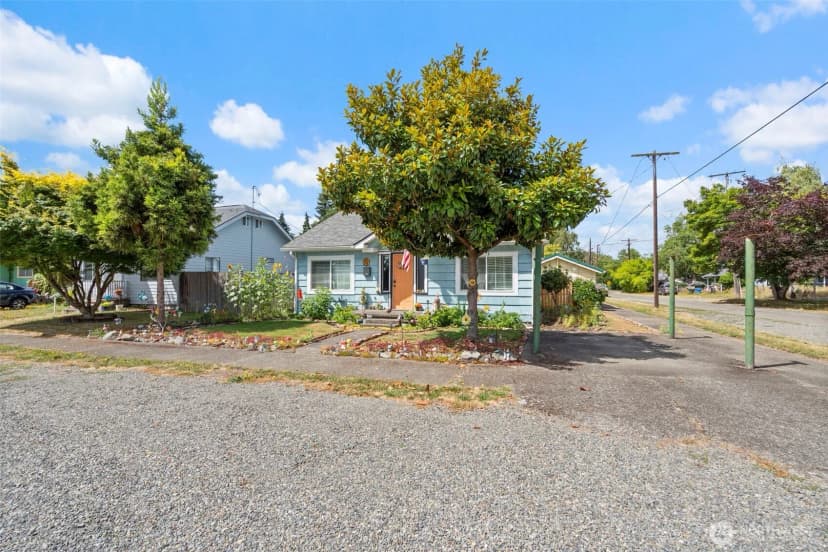 Property photo for 1131 J Street, Centralia photo 39