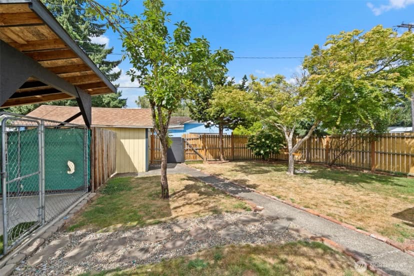 Property photo for 1131 J Street, Centralia photo 28