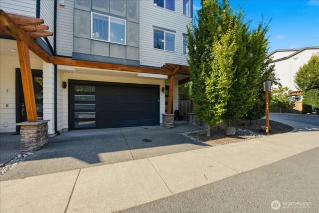 Property photo for 19225 Damson Road #f-4, Lynnwood