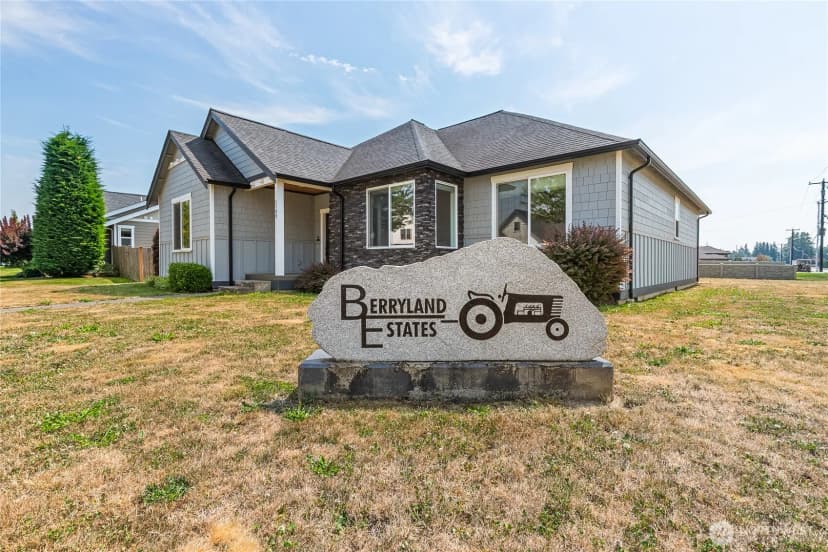 Property photo for 2240 Berryman Loop, Lynden photo 40