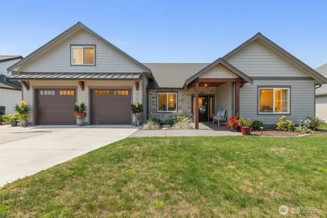 Property photo for 2240 Berryman Loop, Lynden