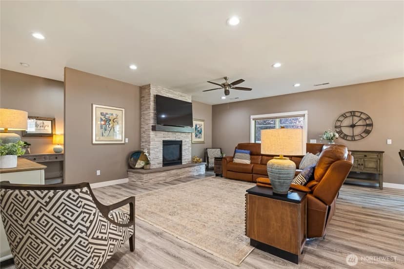 Property photo for 2240 Berryman Loop, Lynden photo 9