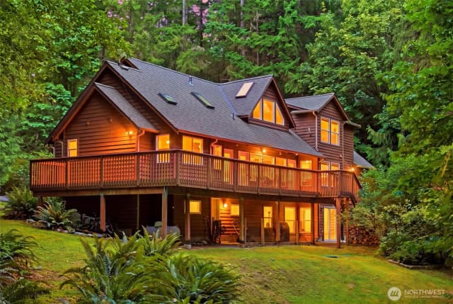 Property photo for 8345 Ne 360th Street, Hansville