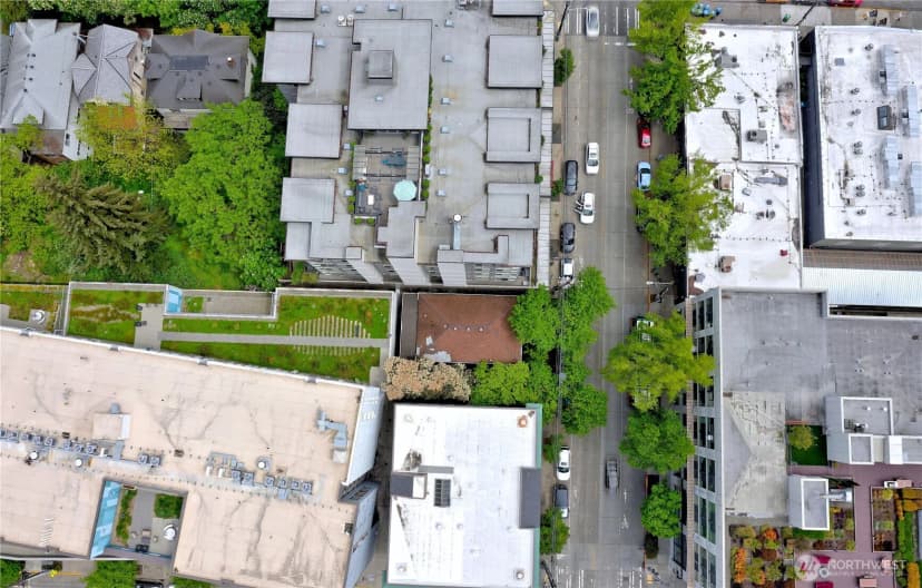 Property photo for 1210 E Pine Street, Seattle photo 17