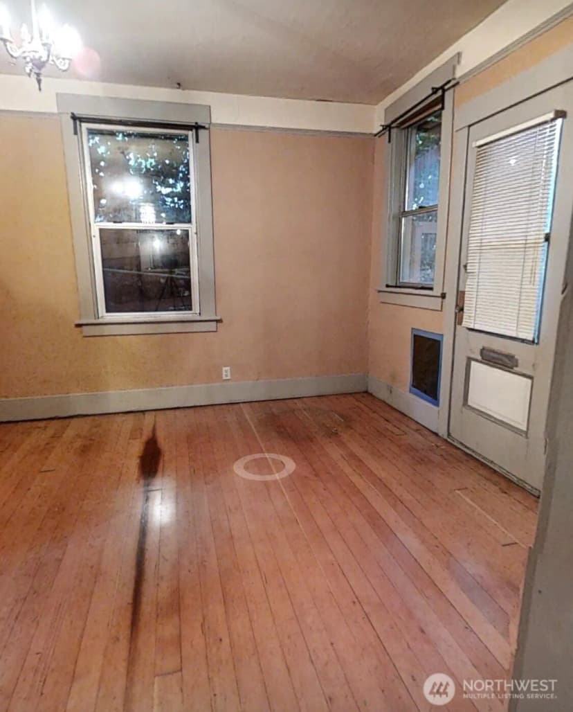 Property photo for 1210 E Pine Street, Seattle photo 8