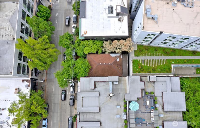 Property photo for 1210 E Pine Street, Seattle photo 16